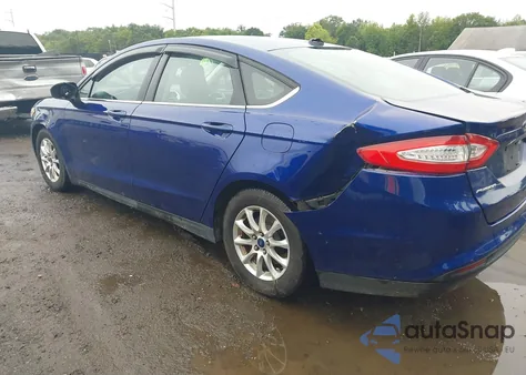2015 Ford Fusion S из США, поврежденный, VIN 3FA6P0G71FR242609